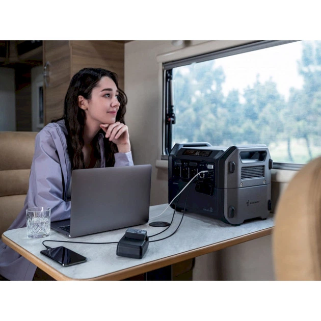 Зарядна станція + сонячна панель Segway Portable Power