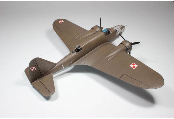 Model do składania IBG Models Pzl.37A Łoś Polish Medium Bomber skala 1:72 (5907747901209) - obraz 2