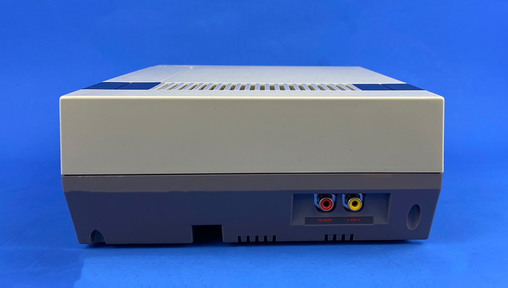 Консоль Nintendo NES FAT Europe Grey Без Геймпада Б/У - изображение 5