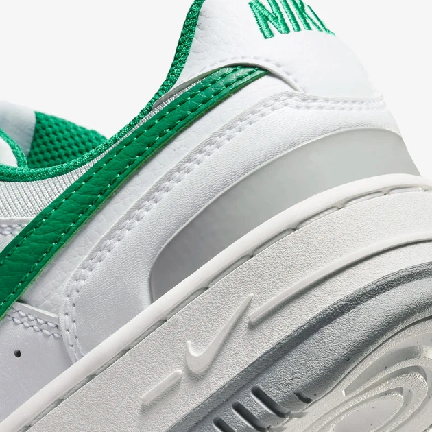 Жіночі кеди низькі Nike Gamma Force DX9176-106 40.5 (9US) 26 см