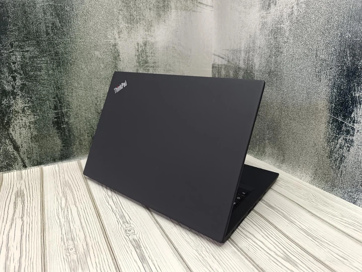 Ноутбук Lenovo ThinkPad T490  14.0