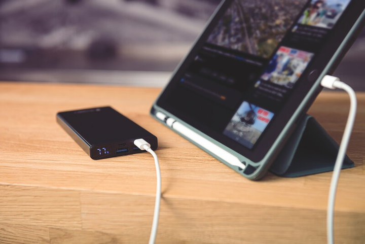 Powerbank GoGEN 10000 mAh Black (GOG-PB100008B) - obraz 5