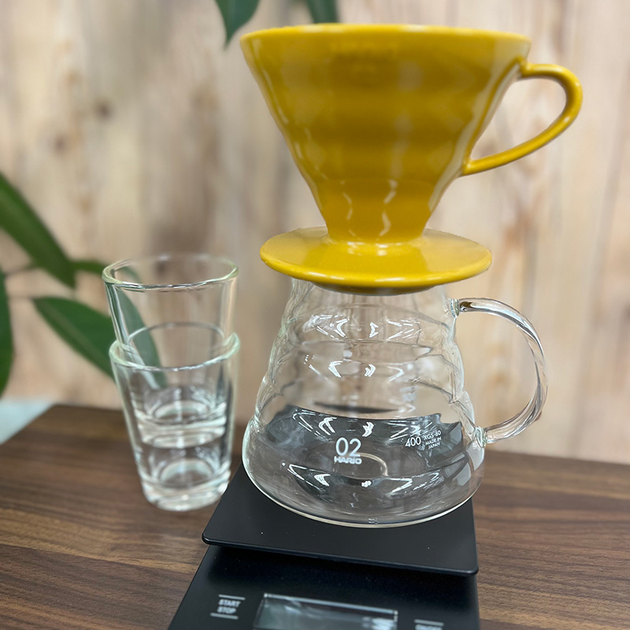 Пуровер Hario V60-02 Керамічний Жовтий (4977642728998) - зображення 4