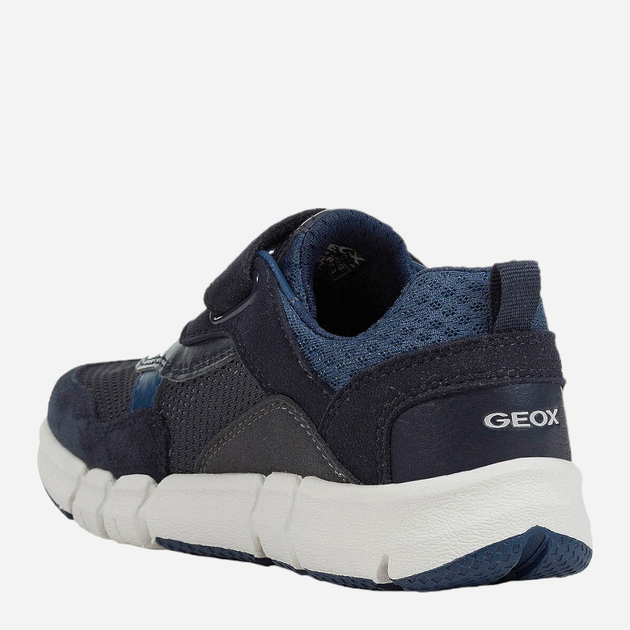 Buty sportowe chłopięce Geox J029BD01422-C0700 28 Granatowe (8054730393026) - obraz 4