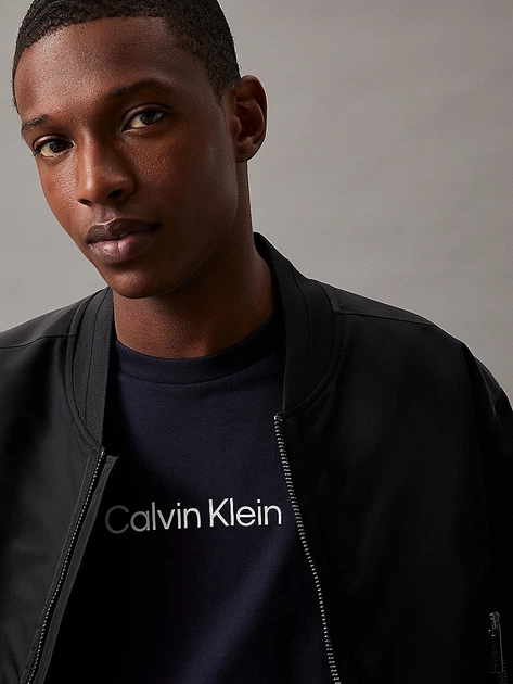 Футболка бавовняна чоловіча Calvin Klein K10K111346CHW S Темно-синя (8720107899728) - зображення 4