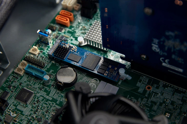 SSD диск Kingston DC2000B 480GB M.2 2280 NVMe PCIe 4.0 x4 3D TLC (SEDC2000BM8/480G) - зображення 7