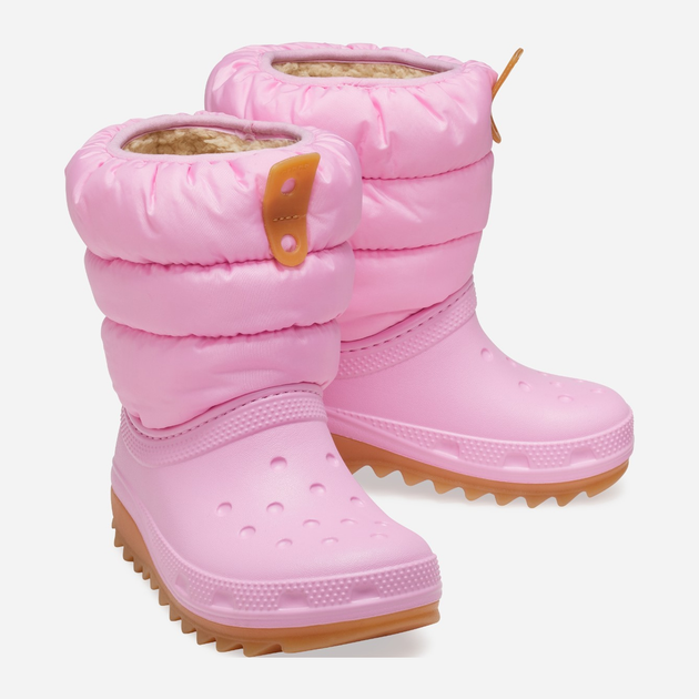 Підліткові зимові чоботи-дутики для дівчинки Crocs Classic Neo Puff Boot K 207684-6XQ 37-38 Світло-рожеві (196265749713) - зображення 3