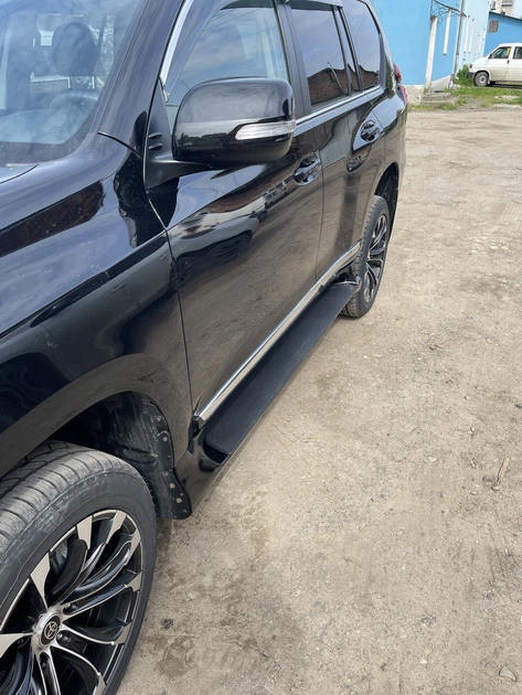 Боковые Подножки GX-Style (2 шт., Алюминий) Черный (серая подножка) для Toyota Land Cruiser Prado 150 2009-2023 гг - изображение 9