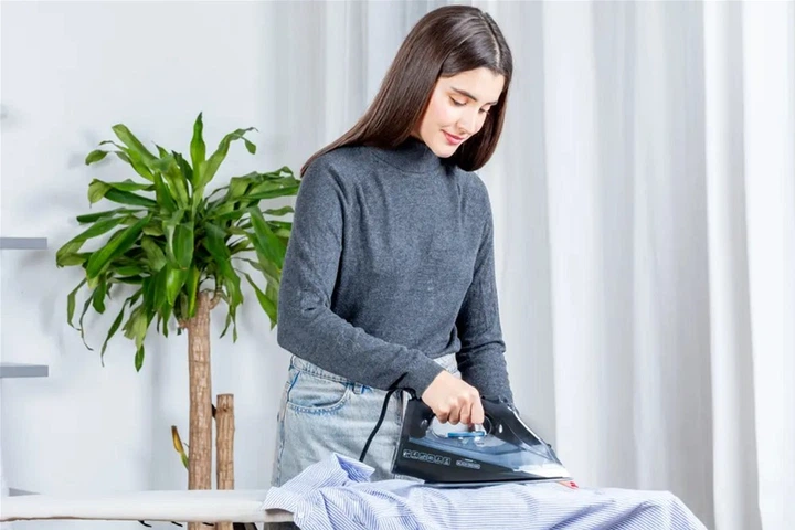 Żelazko Black+Decker BXIR2805E (ES9180290B) - obraz 12