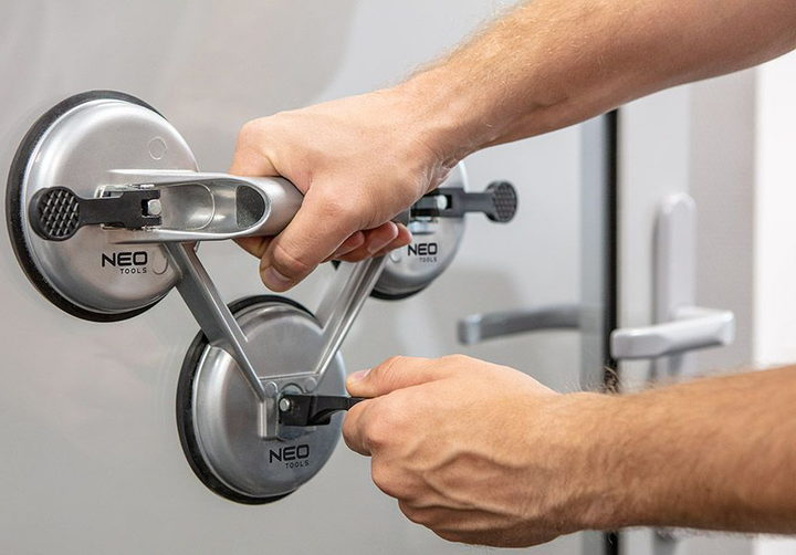 Присоска NEO Tools для скла потрійна алюмінієва 150 кг 56-803 (5907558461664) - зображення 3