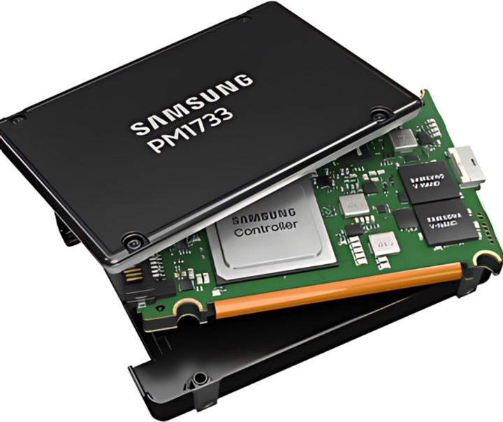SSD диск Samsung PM1733 1.92TB 2.5" U.2 3D V-NAND (TLC) (MZWLJ1T9HBJR-00007) - зображення 4