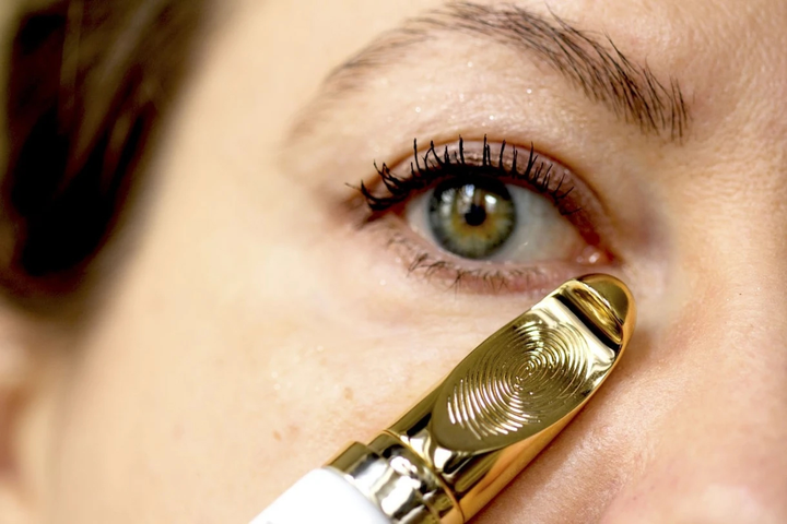 Сироватка для повік та очей Guerlain Abeille Royale Gold Eyetech Проти зморщок 15 мл (3346470610774) - зображення 4