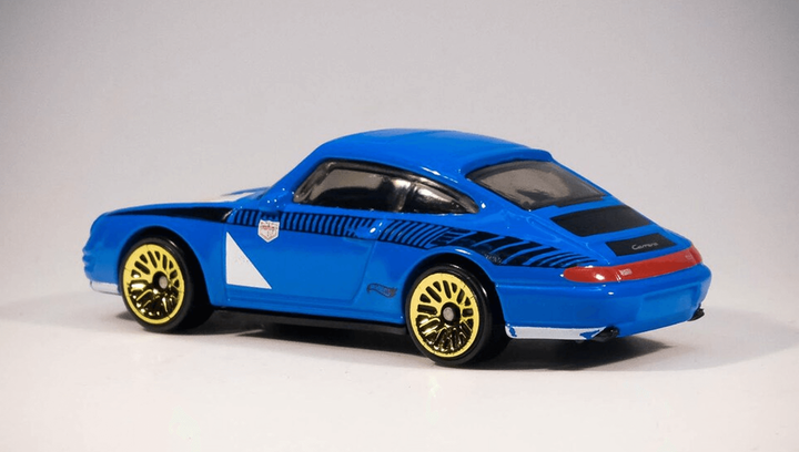 Машинка Базова Hot Wheels Porsche '96 Porsche Carrera Magnus