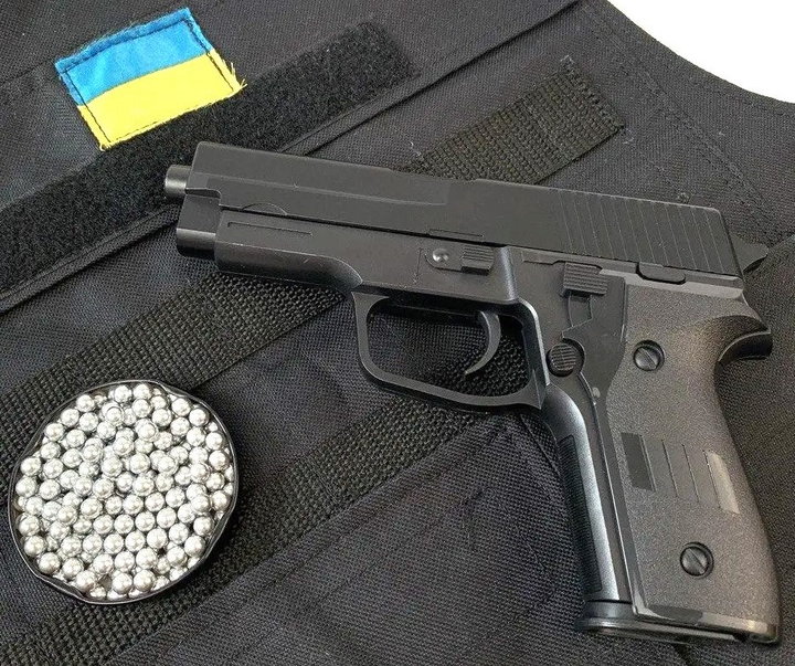 Страйкбольный Пистолет SIG Sauer P226 VIGOR V315 металл, пластик стреляет пульками 6 мм Чёрный - изображение 1