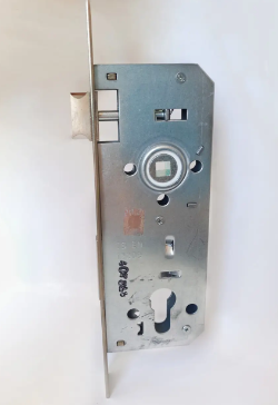 Замок Kale152-R врезной цилиндрический (цилиндр не включен), бексет: 40 mm, планки с покрытием никель (1шт) - изображение 4