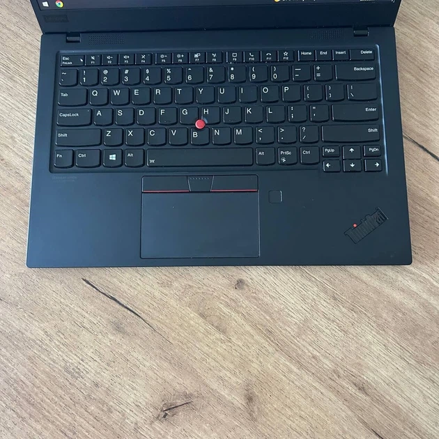 Ультрабук Б-класс Lenovo ThinkPad X1 Carbon Gen 8 / 14