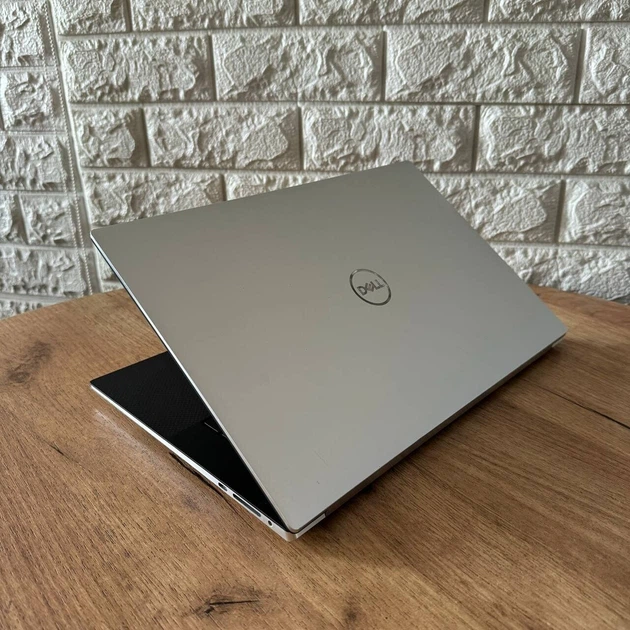 Игровой ноутбук Б-класс Dell XPS 15 9500 / 15.6