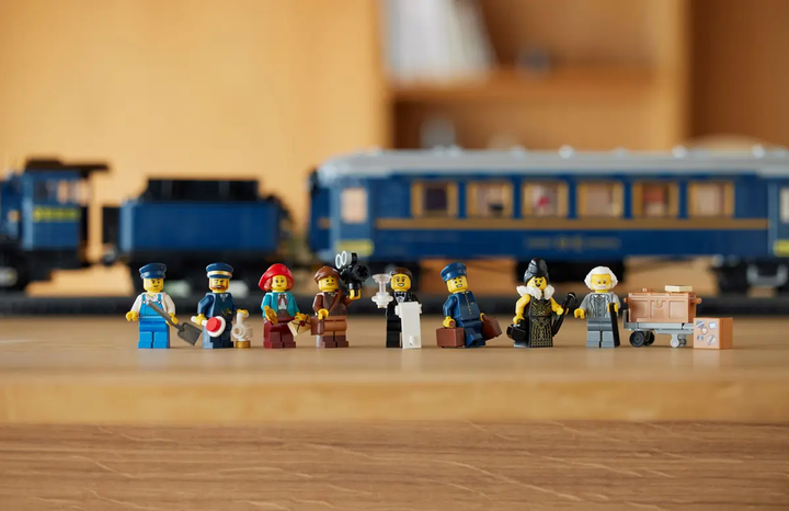 Конструктор LEGO Ideas Потяг Східний експрес 2540 елементів (21344) - зображення 13