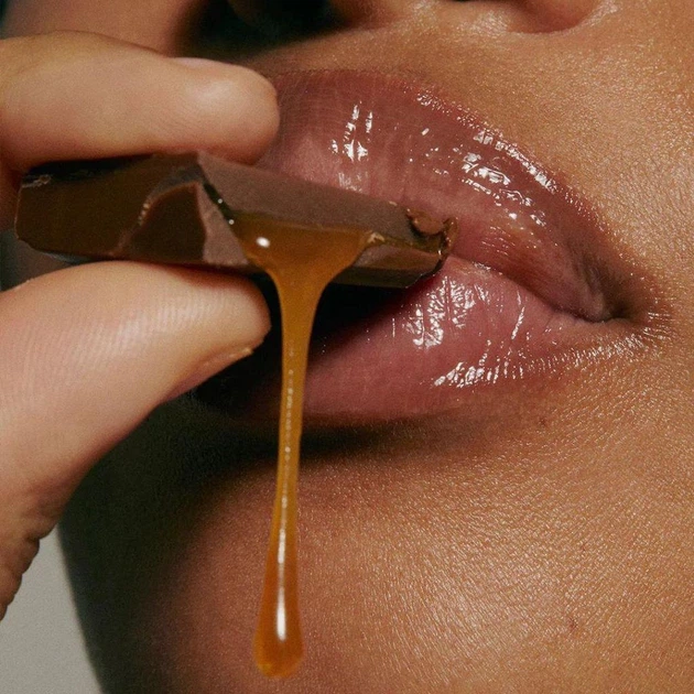 【rhode skin】 salted caramel & unscented Бальзам для губ Rhode Peptide Lip Treatment Salted Caramel