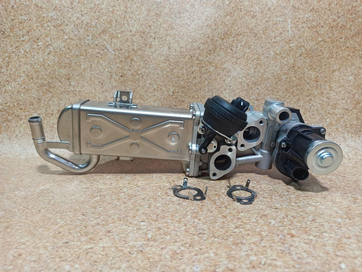 Клапан ЕГР EGR радиатор системы ОГ аналог 03L131512DQ Фольксваген (Volkswagen) Тигуан Тоуран - изображение 3