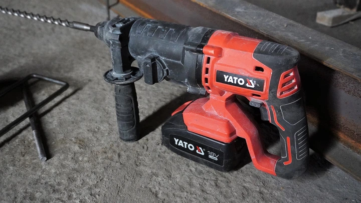 Перфоратор акумуляторний YATO 8v sds plus 2,4j, з підковкою - без акумулятора (YT-82772) - зображення 3
