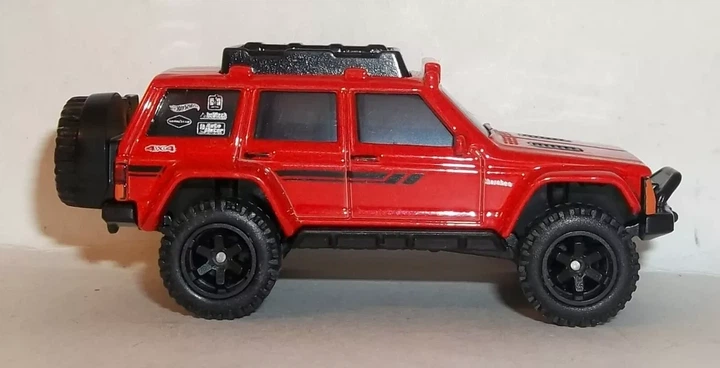 Машинка Хот Вілс 1:64 `95 Jeep Cherokee колекція Baja Blazers Hot Wheels Mattel HCX28 - зображення 4