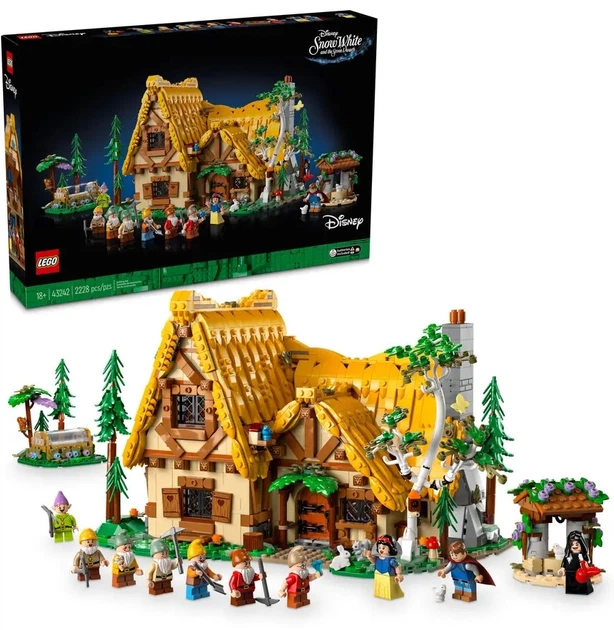 Конструктор LEGO Disney: Хатинка Білосніжки і семи гномів 2228 елементів (43242) - зображення 3