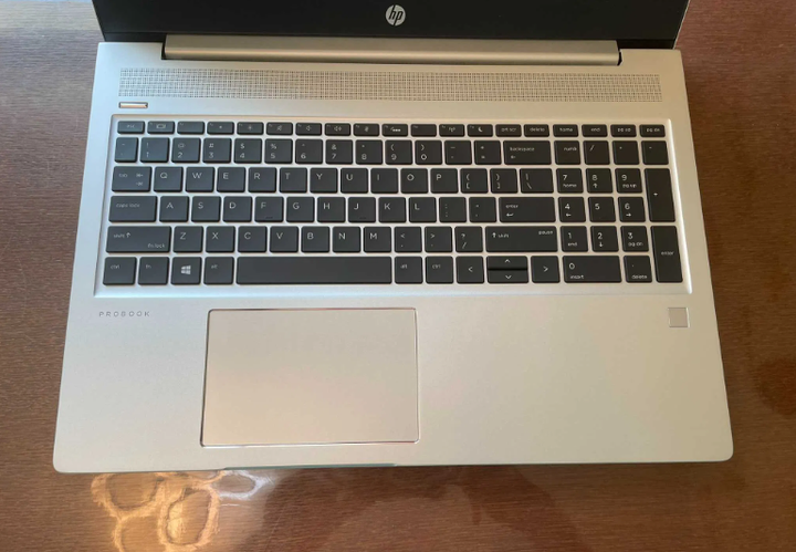 Ультрабук HP ProBook 455 G7 / 15.6" (1920x1080) IPS / AMD Ryzen 3 4300U (4 ядра по 2.7 - 3.7 GHz) / 16 GB DDR4 / 512 GB SSD / AMD Radeon RX Vega 5 / WebCam б/у - изображение 4