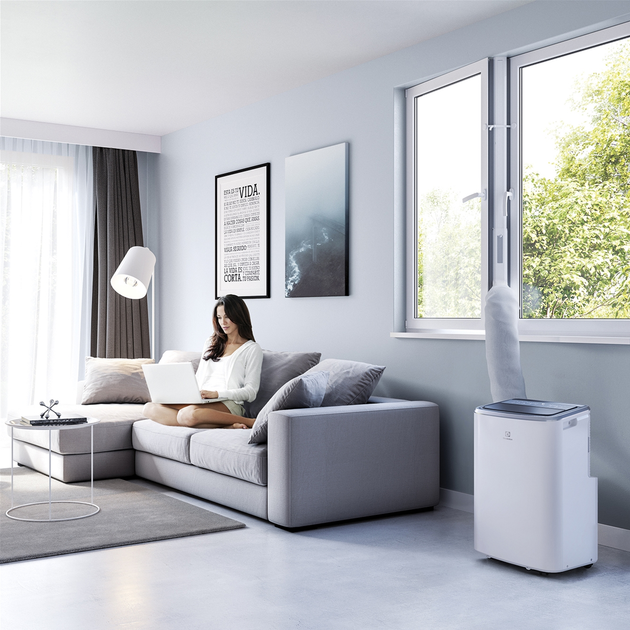 Кондиціонер мобільний Electrolux EXP34U338HW (інвертор, тепло-холод) - зображення 6