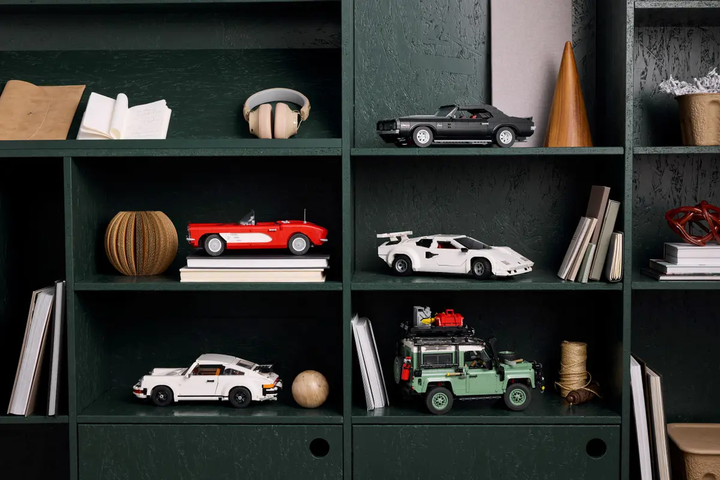 Zestaw klocków LEGO Icons Lamborghini Countach 5000 Quattrovalvole 1506 elementów (10337) - obraz 10