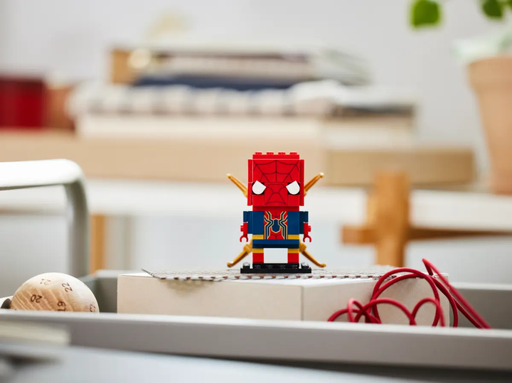 Zestaw klocków LEGO Marvel Iron Spider-Man 91 element (40670) - obraz 6