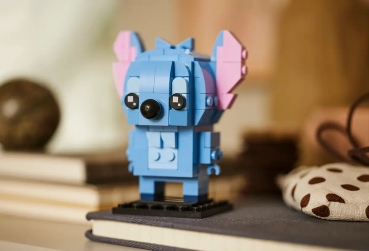 Zestaw klocków LEGO Brickheadz Stitch 152 elementy (40674) - obraz 6