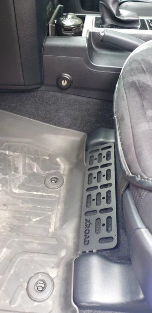 Molle-панель под переднее сиденье XRoad на Toyota Land Cruiser Prado 120, Lexus GX 470 - изображение 4