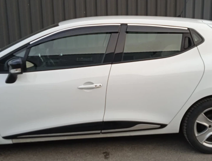 Хромированные ветровики Sunplex (4 шт) для Renault Clio V 2019-2025 годов. - изображение 2