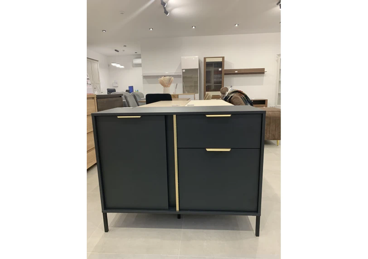 Комод Ларс/Lars 2-дверний з 1 ящиком 2DS/104 Антрацит Ш104xВ82 см. Perfect Home - Фото 12 Комод Ларс/Lars 2-дверний з 1 ящиком 2DS/104 Антрацит Ш104xВ82 см. Perfect Home - зображення 12