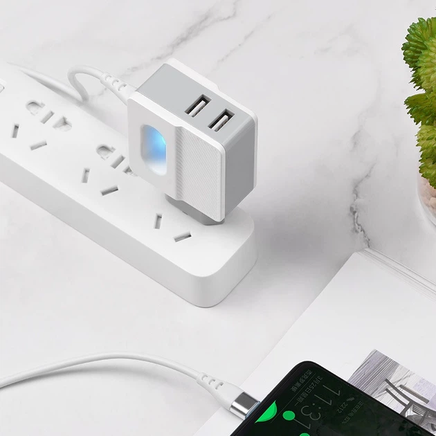 Зарядний адаптер Hoco C75 Imperious DC5V 2.4A EU штекер подвійний USB вихід - Фото 7 Зарядний адаптер Hoco C75 Imperious DC5V 2.4A EU штекер подвійний USB вихід - зображення 7