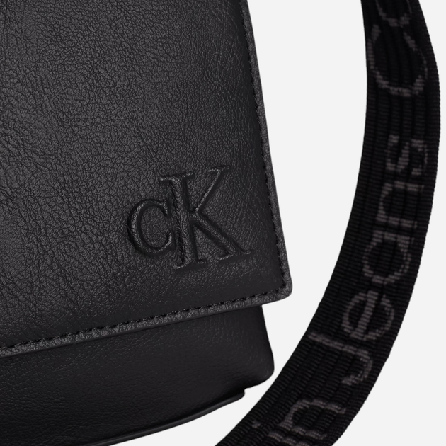 Сумка крос-боді через плече жіноча Calvin Klein Jeans K60K611556-BEH Чорна (8720109166408) - зображення 6