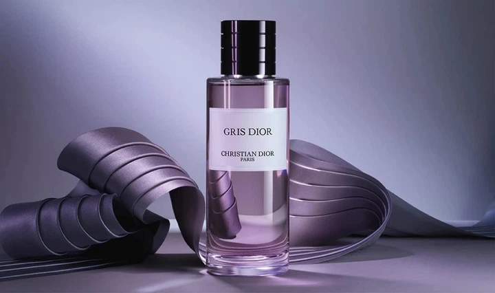 Миниатюра Парфюмированная вода унисекс Dior Gris Dior 7.5 мл