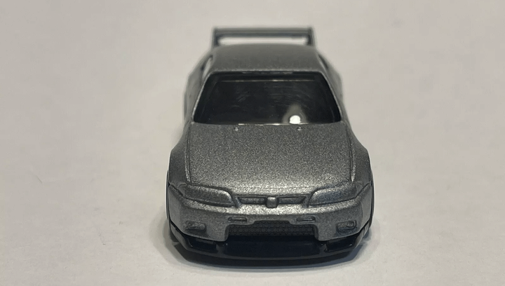 Машинка Базова Hot Wheels Nissan Skyline GT-R R33 Godzilla J-Imports 1:64 HTD96 Grey - зображення 5