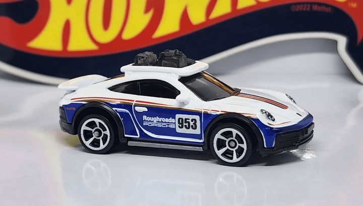 Машинка Базова Hot Wheels Porsche 911 Rallye Turbo 1:64 HRY70 White - зображення 3