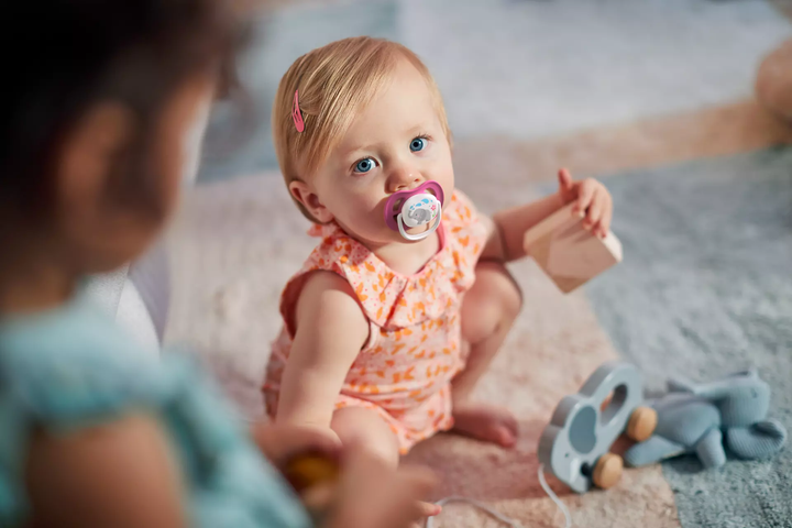 AVENT Пустышка ортодонтическая Ultra Air Animal для девочек 6-18 мес 2шт - изображение 3