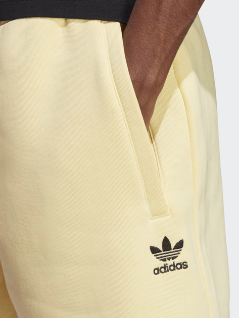 Шорти короткі чоловічі adidas IB3141 3XL Жовті (4066755627691) - зображення 4