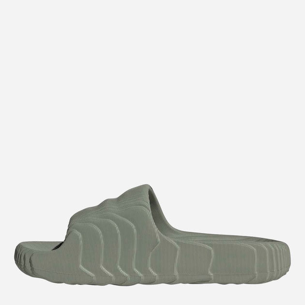 Жіночі шльопанці для пляжу adidas IG8264 38 Світло-зелені (4066762564361) - зображення 4