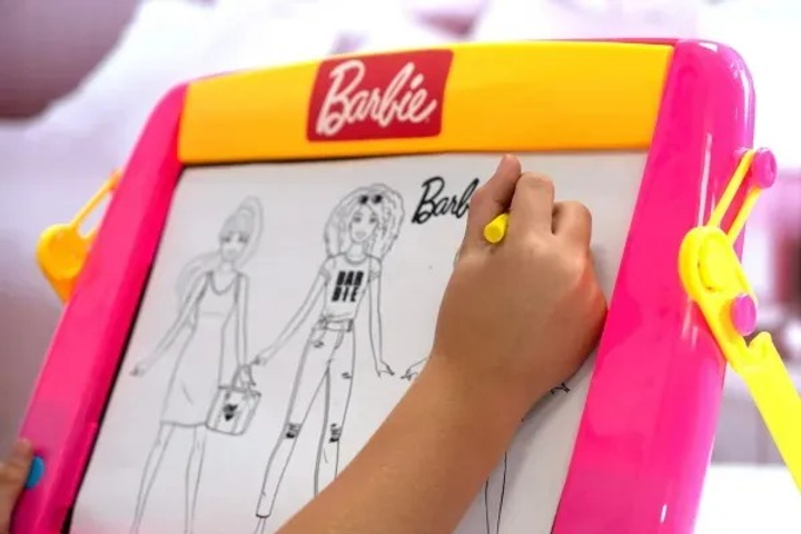 Дошка для малювання Barbie 4 in 1 Art Easel (55350051882) - зображення 2