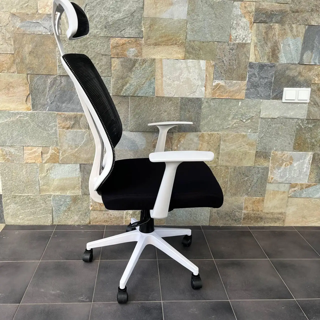 Комп'ютерне крісло з підставкою для ніг PRESTIGE 1810 тканинна-сітка Чорно-біле для геймерів та роботи - изображение 6