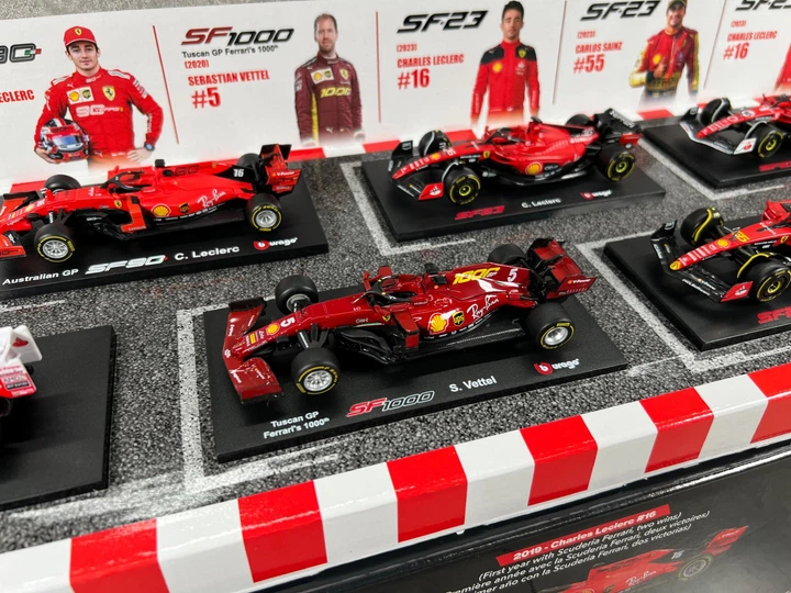 Ferrari F1ミニカーセット Набір Колекційних Моделей Bburago F1 Set 6 шт. Ferrari 1/43 / F10