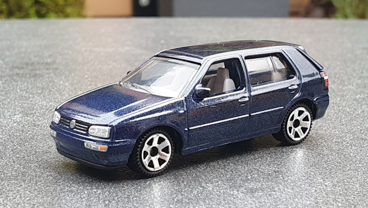 Тематична Машинка Matchbox 1995 Volkswagen Golf MK3 Moving Parts 1