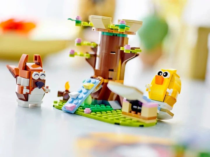 Конструктор LEGO Весенняя игровая площадка для животных 172 элемента (40709) - изображение 4