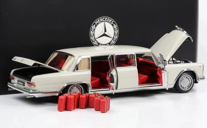 Модель автомобиля Mercedes-Benz 600 Pullman Limousine (W100) (1963