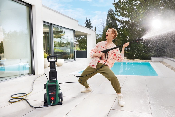 Мойка высокого давления Bosch UniversalAquatak 125 (06008A7A00